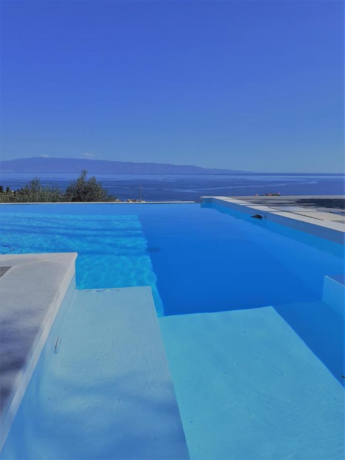 Villa Infinity ∞ Santa Teresa Di Riva Exterior foto